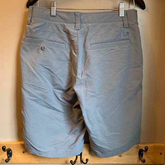 Under Armour Golf Shorts - Picture 3 of 4